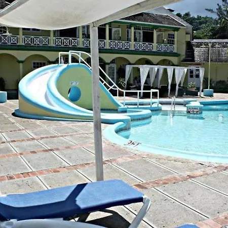 Private 2 Bedroom Beachfront Penthouse Condo Ocho Rios, Jamaica