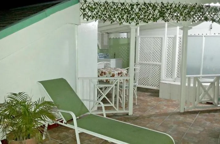 Private 2 Bedroom Beachfront Penthouse Ocho Rios, Jamaica